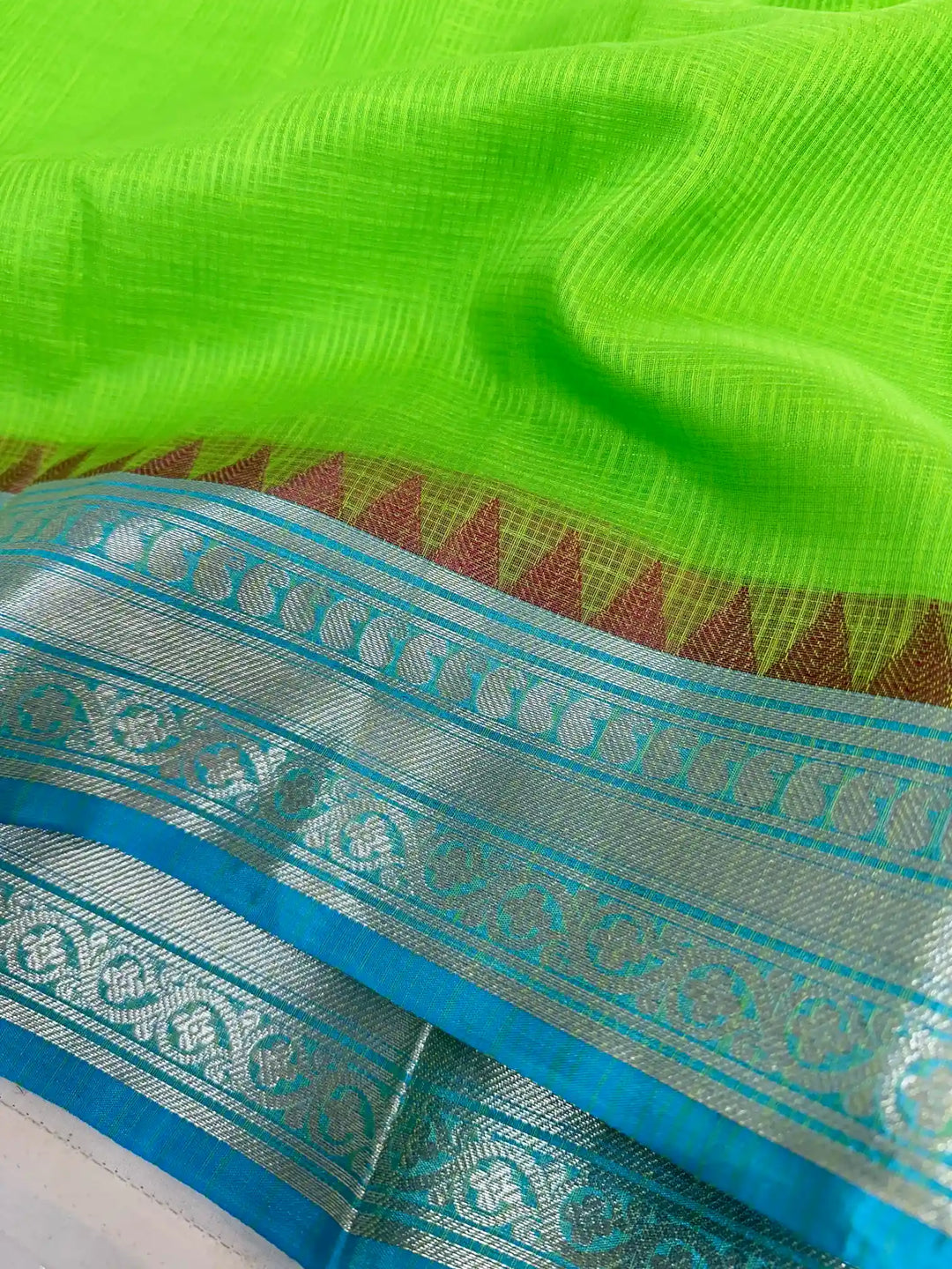 Parrot Green Dharmavaram Cotton Silk Checks Weave Banarasi Saree