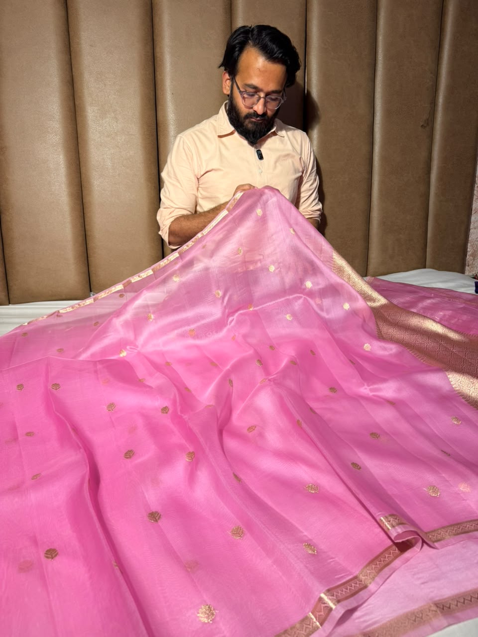 Pastel Pink Handwoven Pure Organza Banarasi Saree