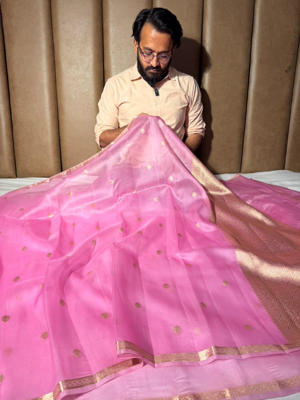 Pastel Pink Handwoven Pure Organza Banarasi Saree