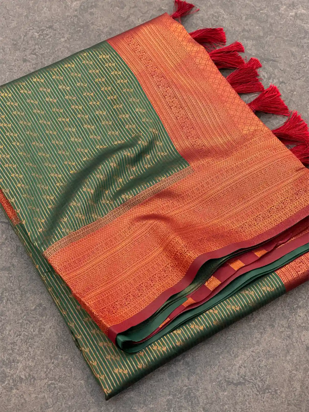 Traditonal Kubera Pattu Saree with Rich Pallu and Blouse