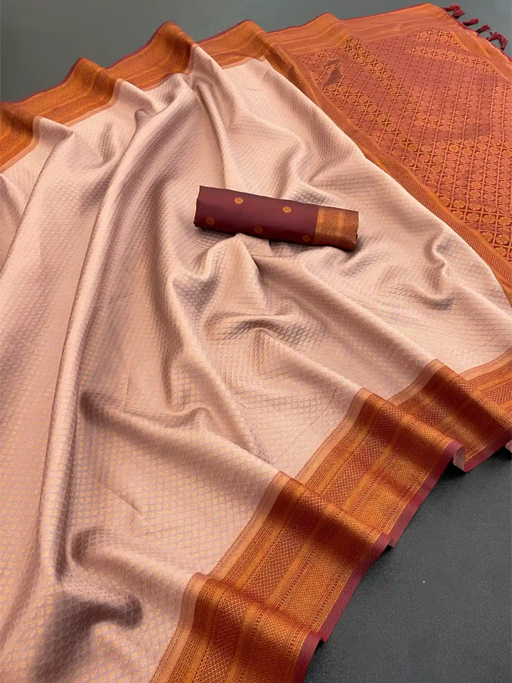 Traditonal Kubera Pattu Saree with Rich Pallu and Blouse