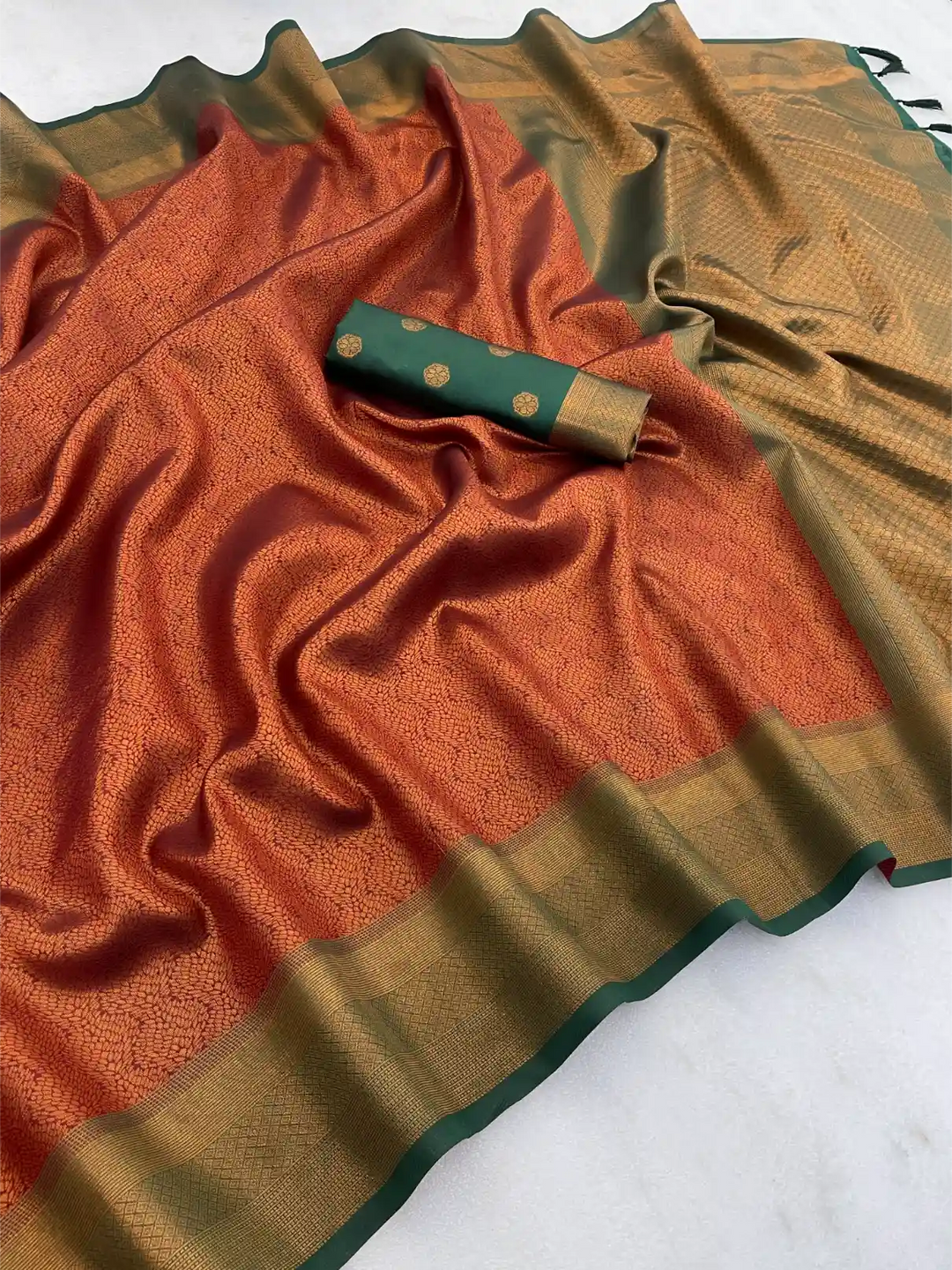 Traditonal Kubera Pattu Saree with Rich Pallu and Blouse