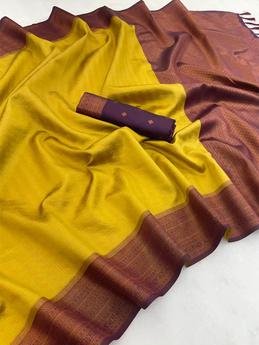 Traditonal Kubera Pattu Saree with Rich Pallu and Blouse