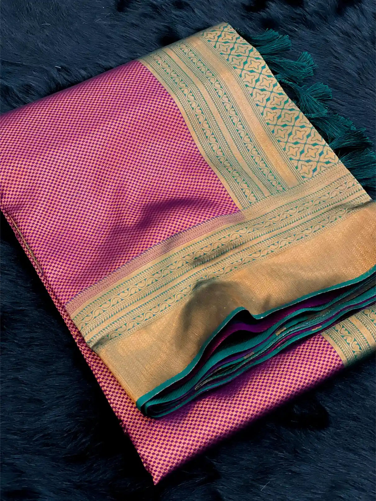 Traditonal Kubera Pattu Saree with Rich Pallu and Blouse