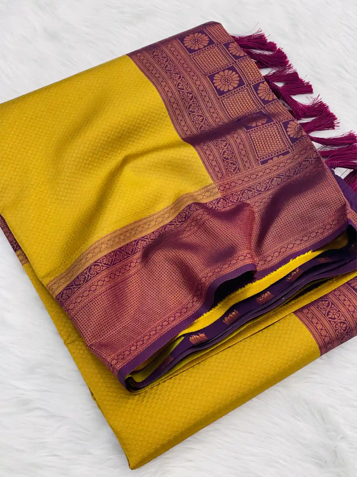 Traditonal Kubera Pattu Saree with Rich Pallu and Blouse