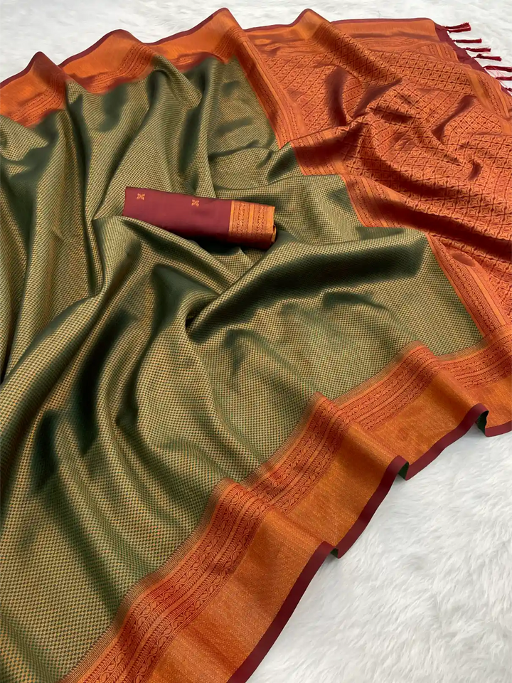 Traditonal Kubera Pattu Saree with Rich Pallu and Blouse