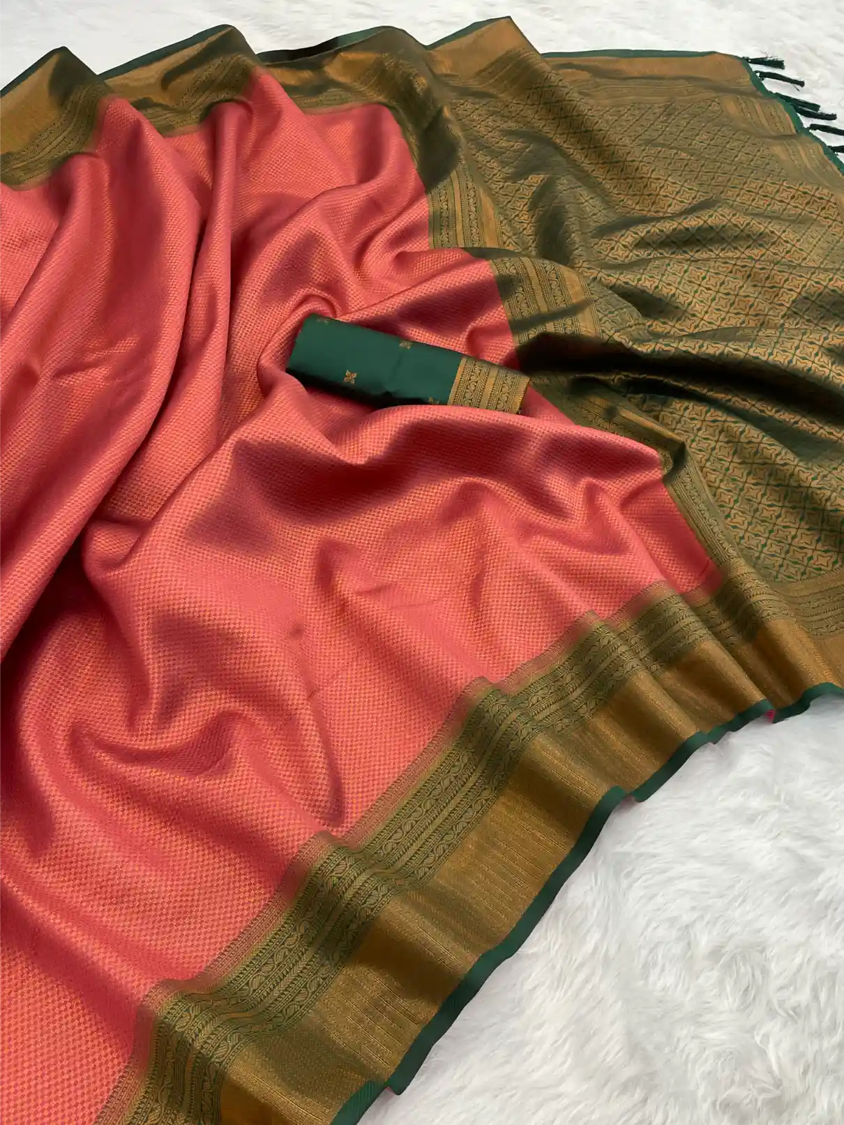 Traditonal Kubera Pattu Saree with Rich Pallu and Blouse