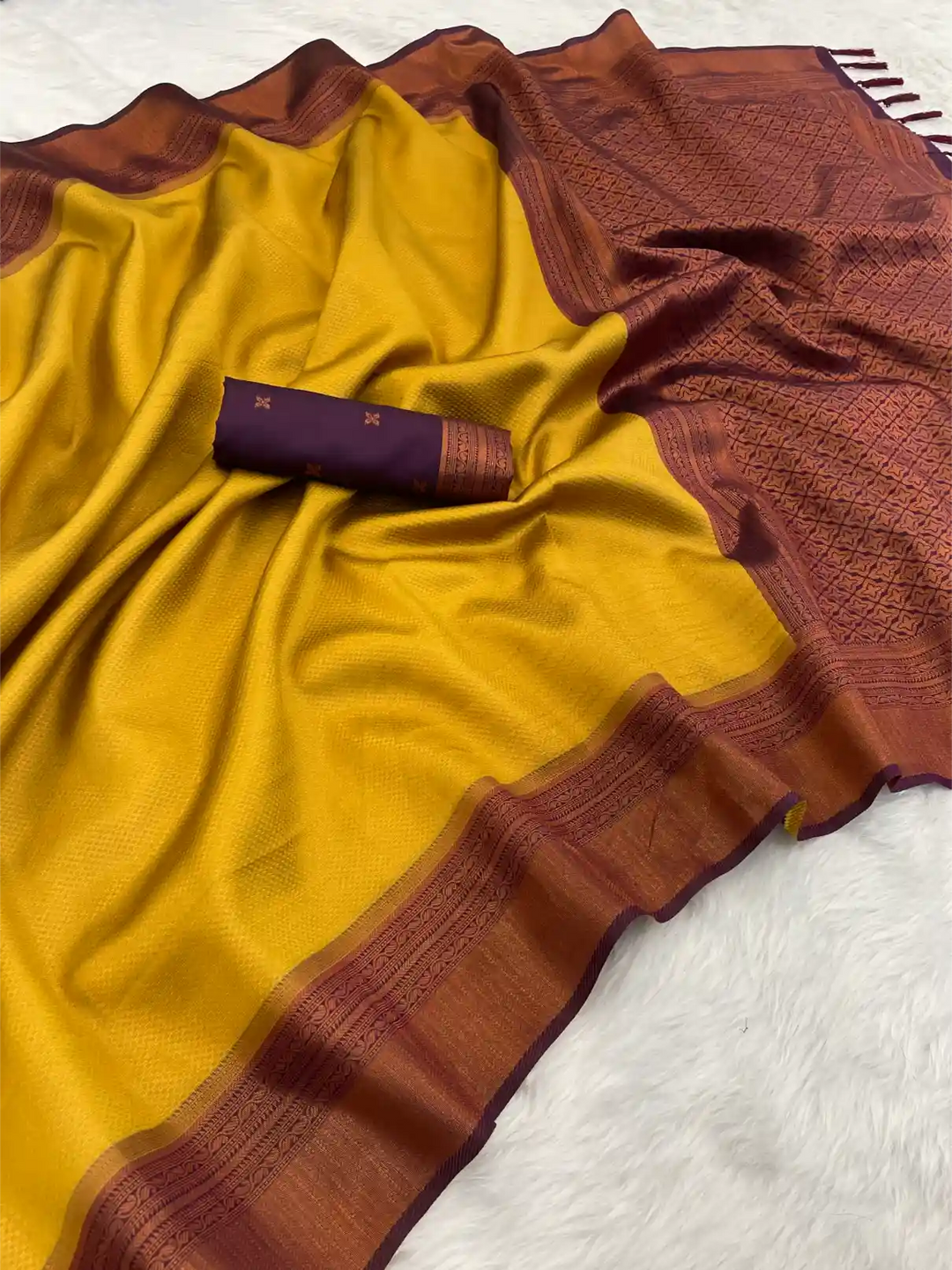 Traditonal Kubera Pattu Saree with Rich Pallu and Blouse