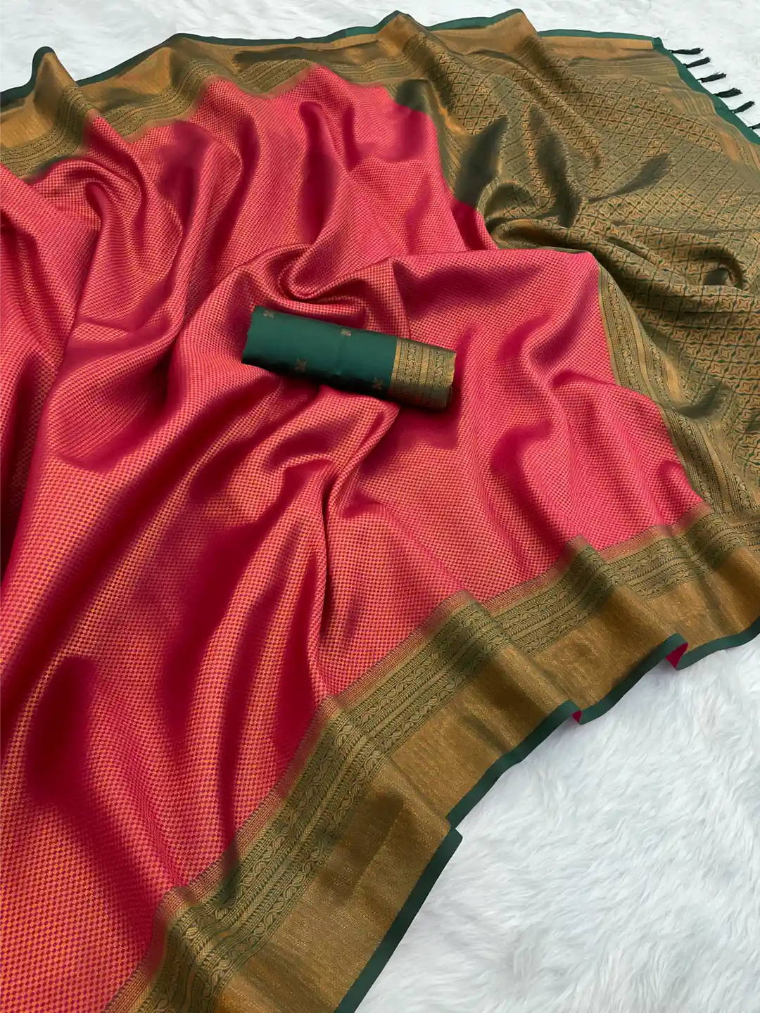 Traditonal Kubera Pattu Saree with Rich Pallu and Blouse