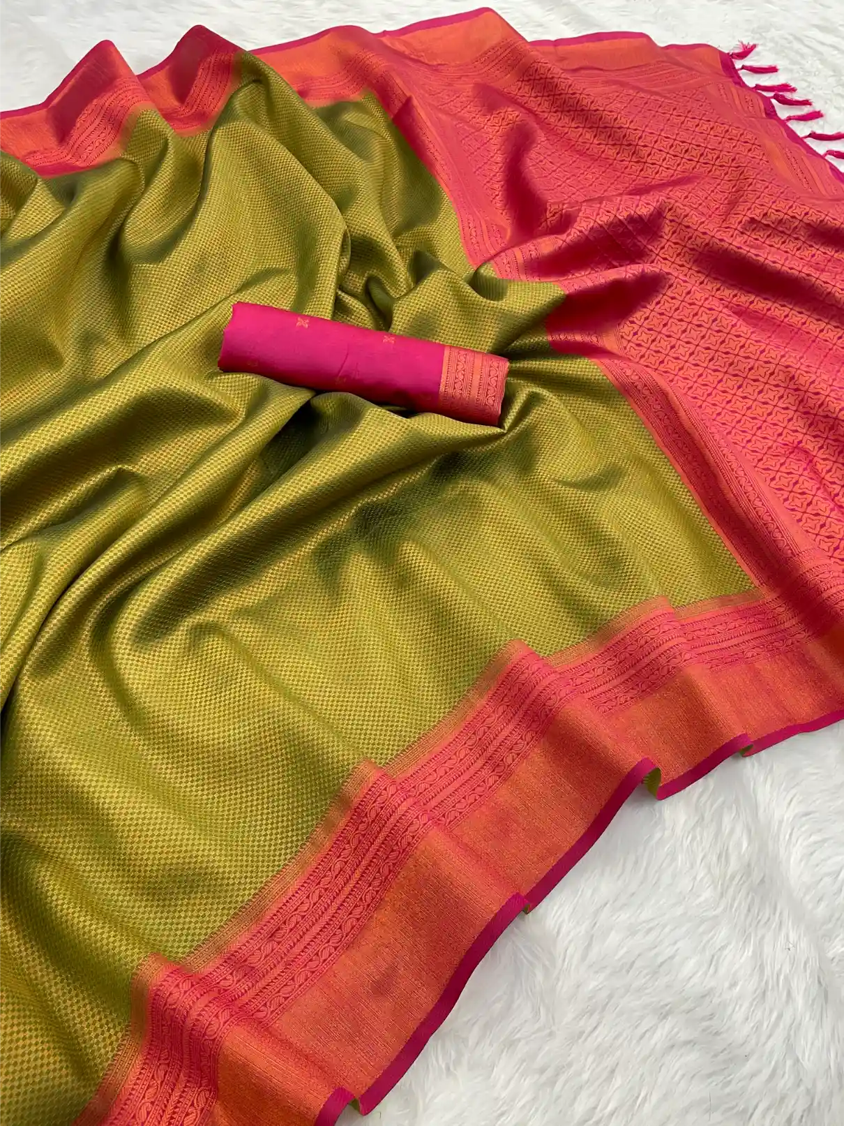 Traditonal Kubera Pattu Saree with Rich Pallu and Blouse