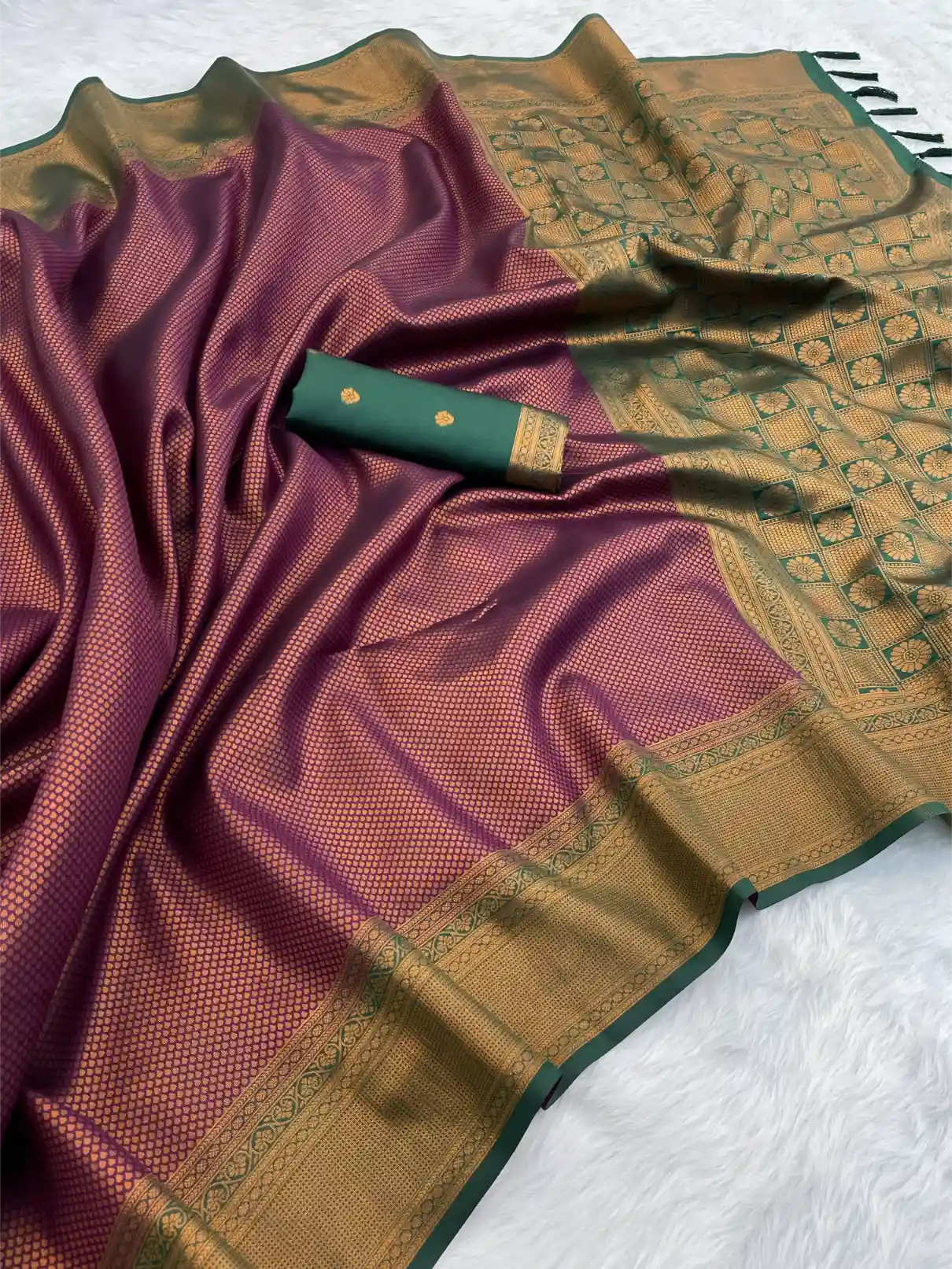 Traditonal Kubera Pattu Saree with Rich Pallu and Blouse