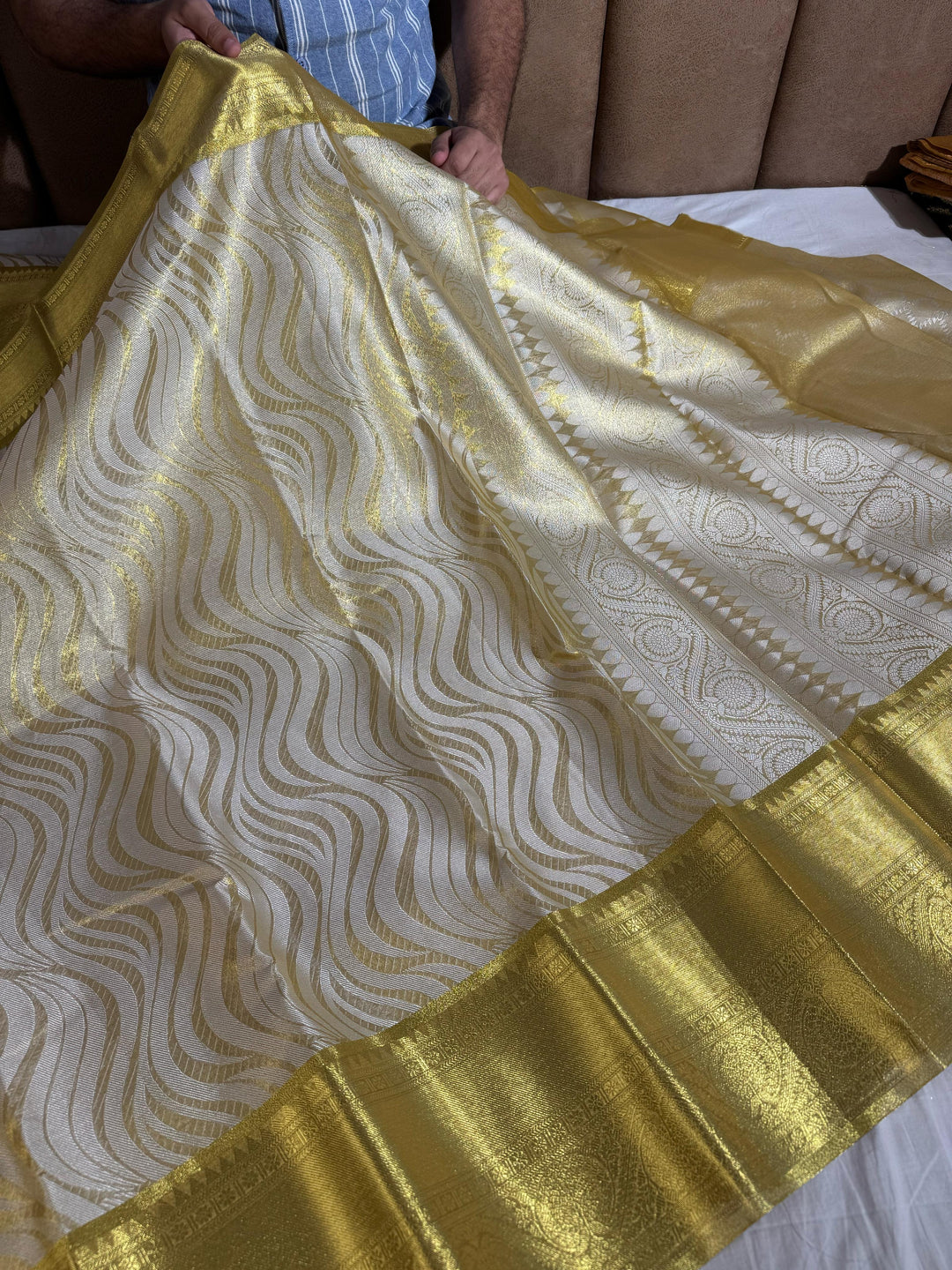 Premium Tissue Silk Saree with Rich Pallu & Blouse