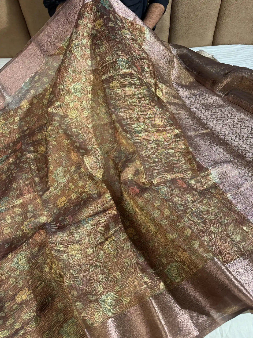 Premium choclate brown colour tissue crush saree