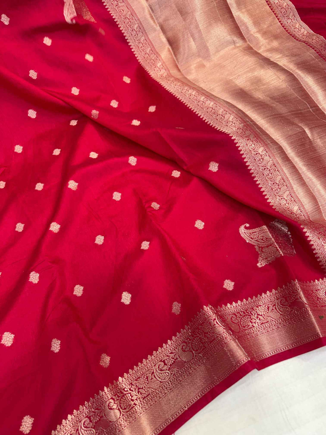 Pretty Cheery Red Exclusive Chiniya Silk Exclusive Banarasi Saree
