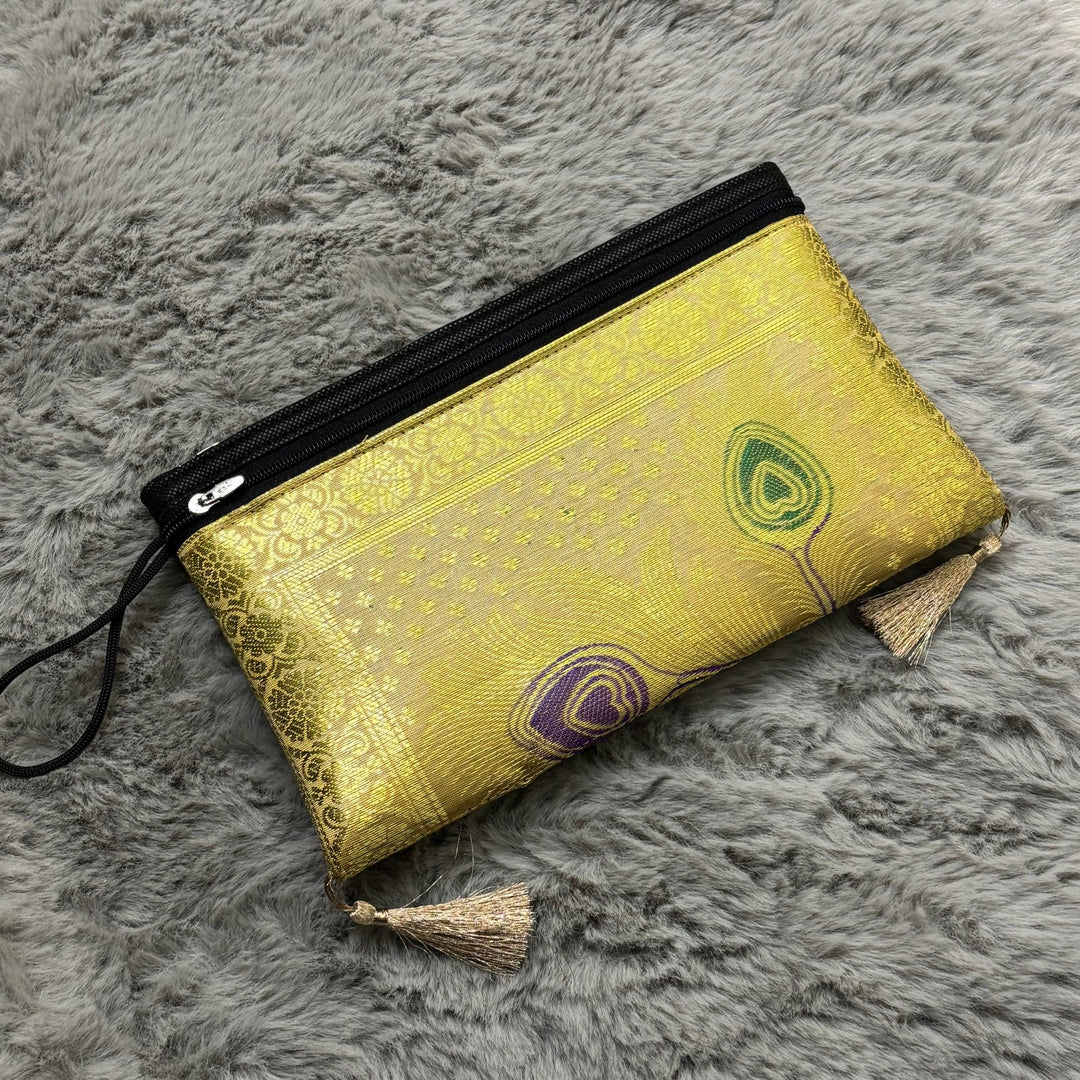 Pretty Cream Shade Handmade Banarasi Women Wallet