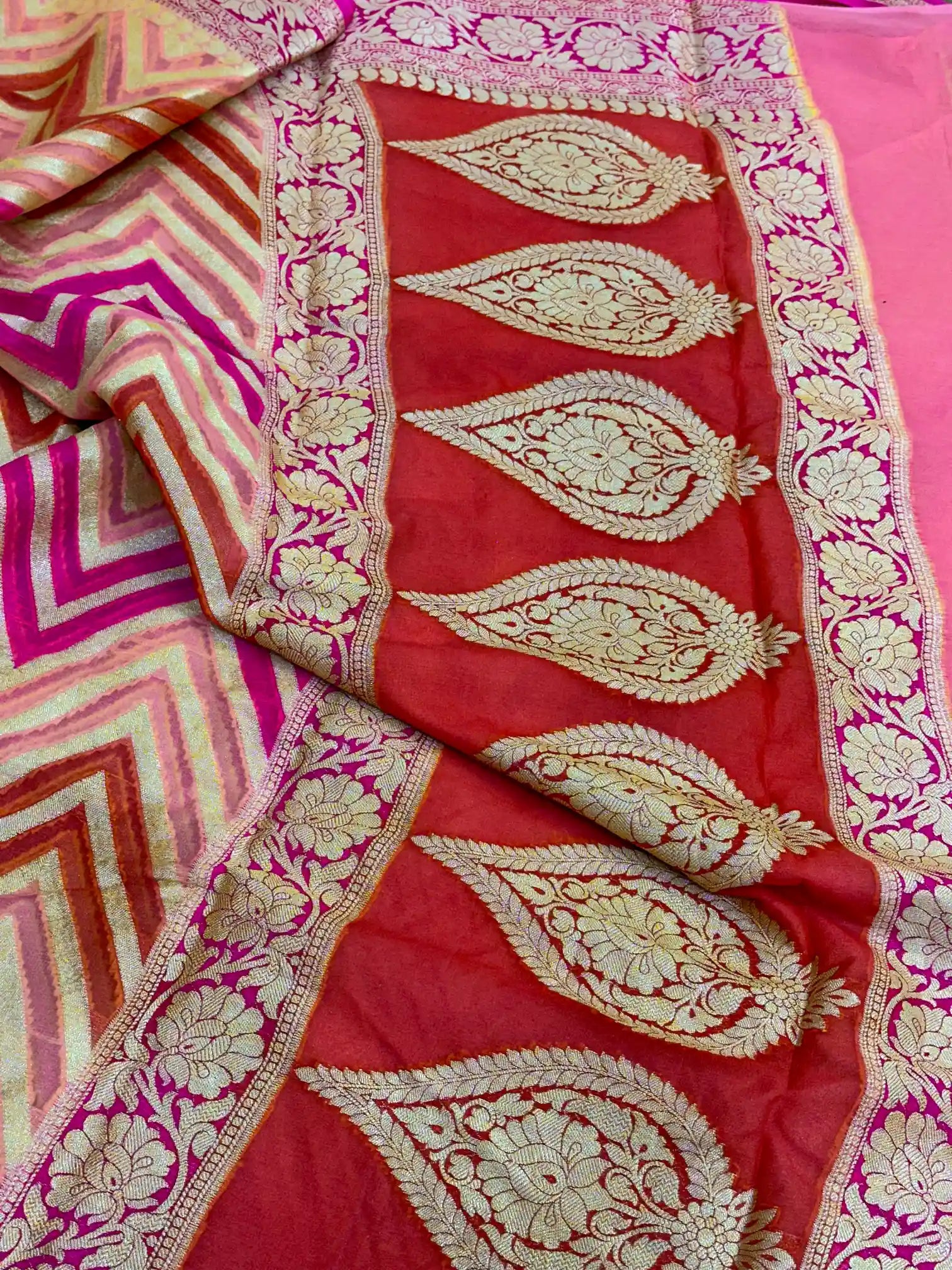 Pretty Pink Rangkat Handbrush Dyed Zig Zag Chiffon Banarasi Saree