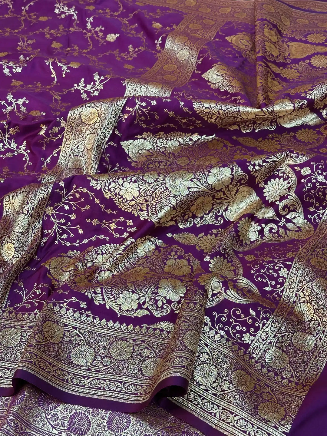 Purple Satin Silk Saree with Rich Texture Design and Classical Pallu
