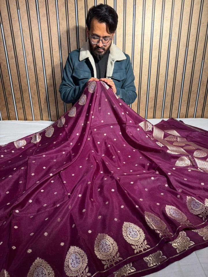 Purple Warm Silk Traditional Buti Weave Banarasi Saree