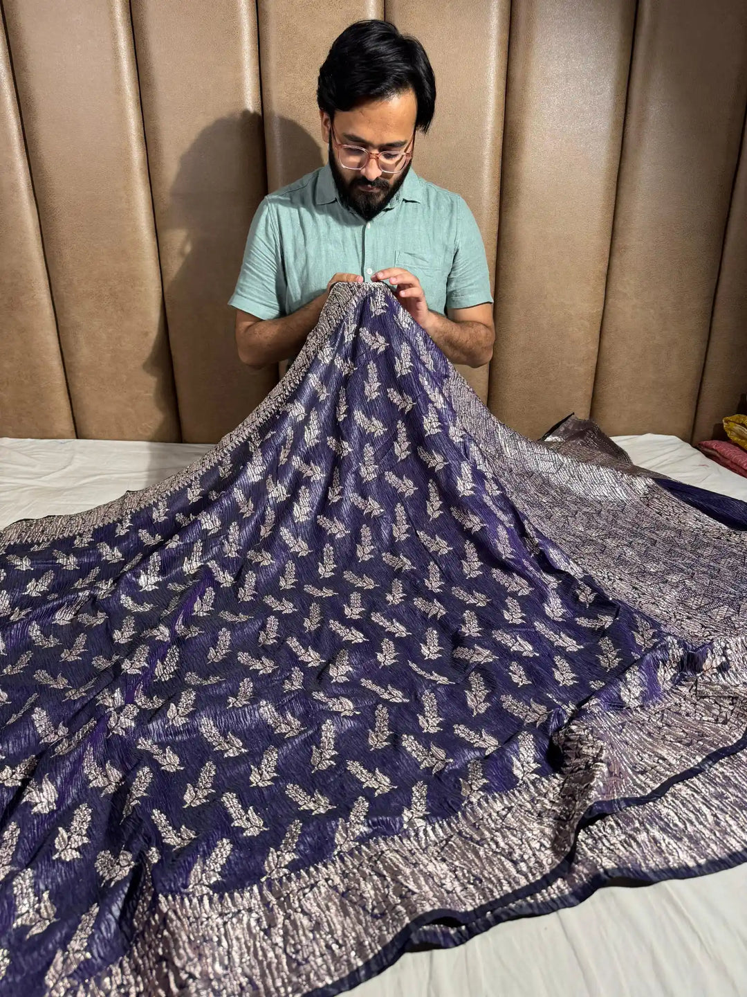 Purple Taupe Pashmina silk saree with vertical crush pattern and rich pallu