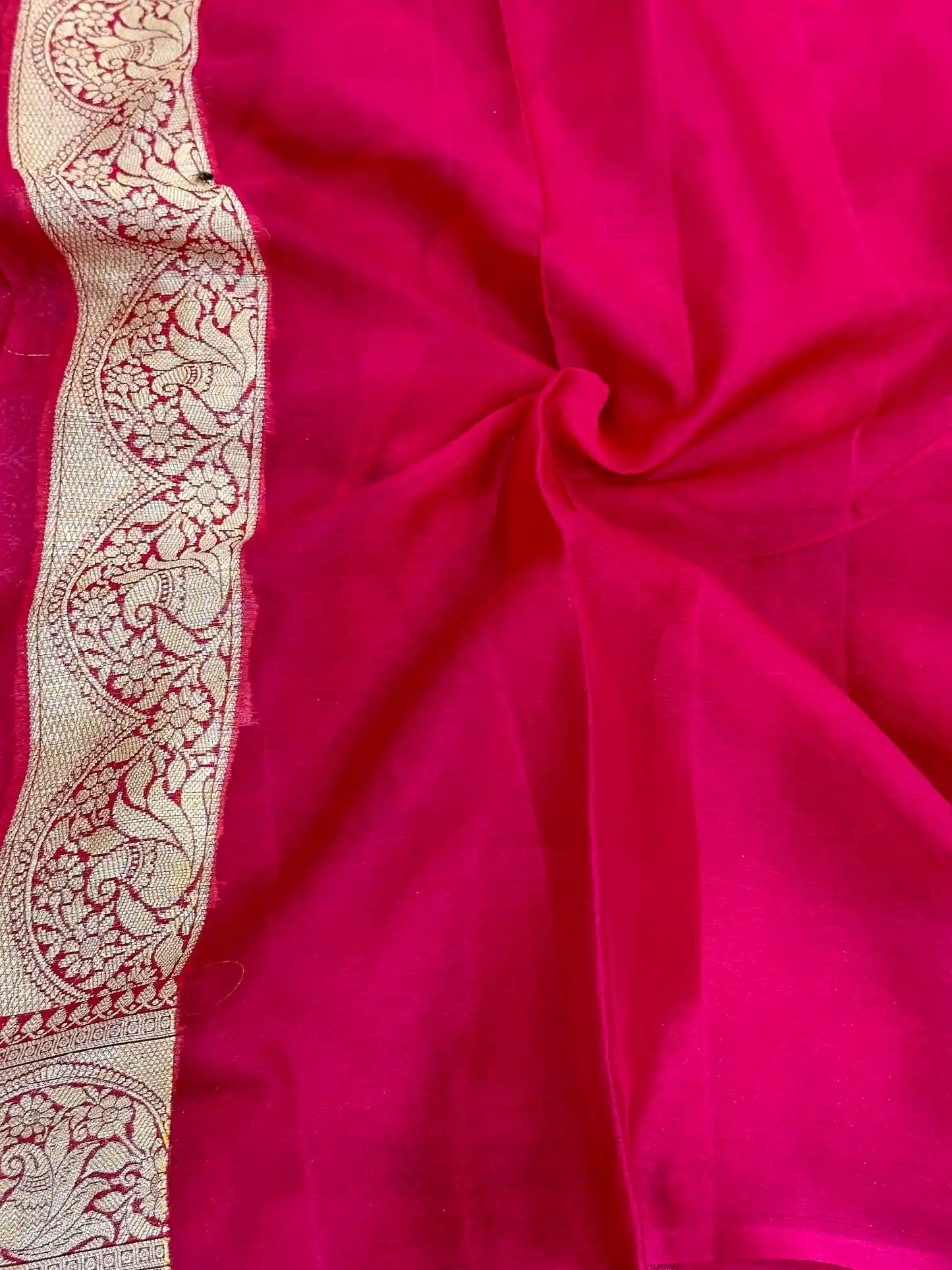 Rani Pink Chiffon Khaddi Buta Banarasi Saree