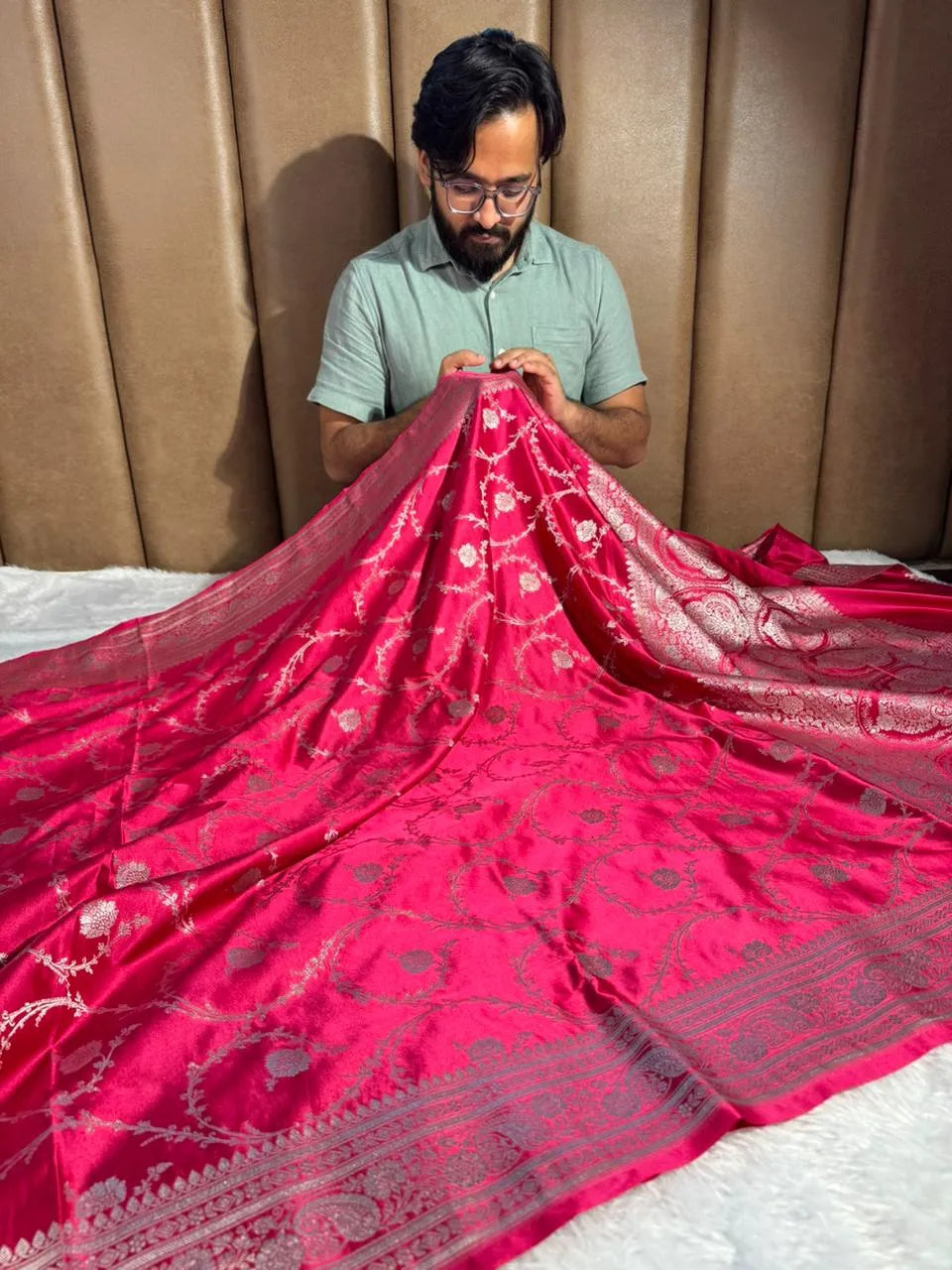 Rani Pink Mashru Katan Silk Floral Jaal Banarasi Saree