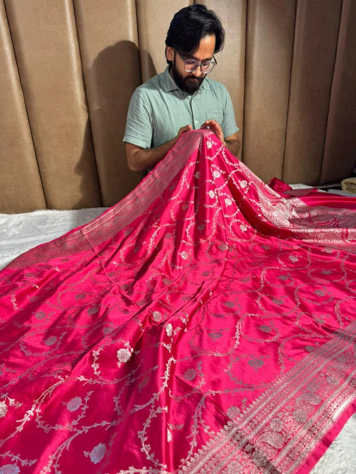 Rani Pink Mashru Katan Silk Floral Jaal Banarasi Saree