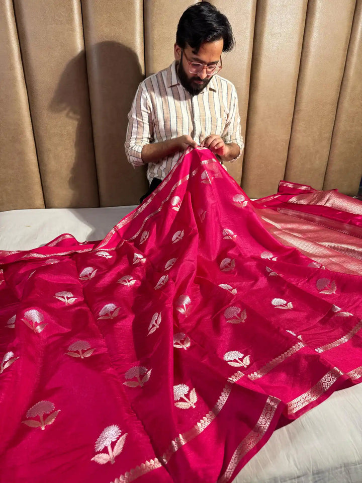 Rani Pink Chiniya Silk Traditional Buta Banarasi Saree