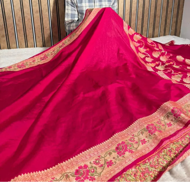 Rani pink warm silk Banarasi saree in Tilfi Meenakari weave