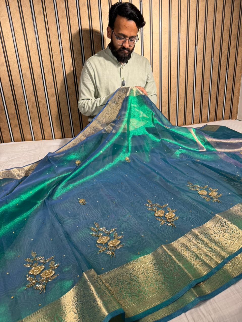 Rare Peacock Tissue Silk Handwork Banarasi Saree