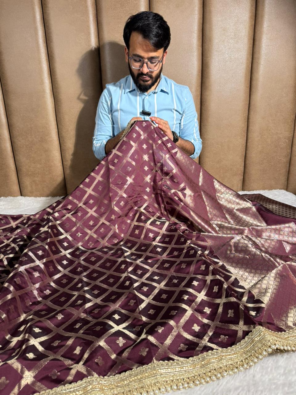 Rare Wine Chinia Silk Checkered Designer Banarasi Saree