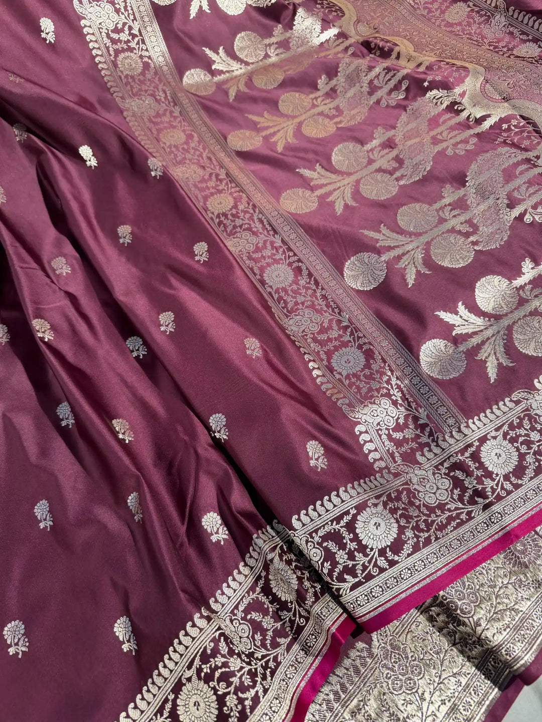 Rare Wine Shade Exclusive Mashru Katan Silk Banarasi Saree with Contemporary Weave