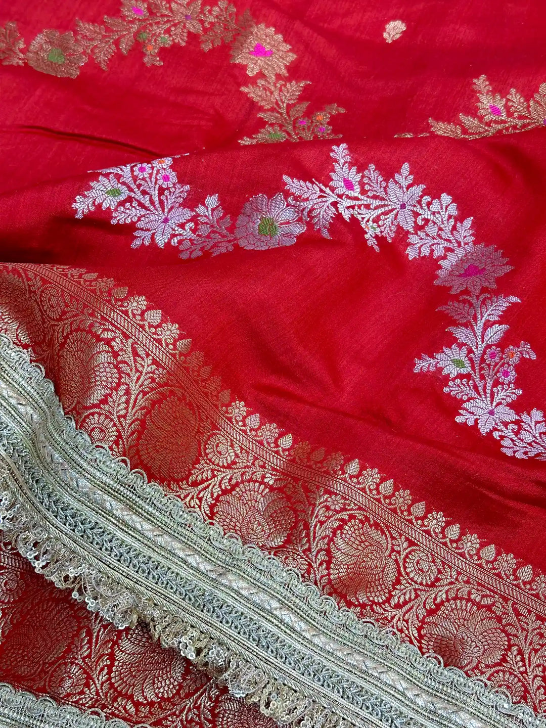 Red Meenakari Leheriya Chiniya Silk Lace Attached Banarasi Saree