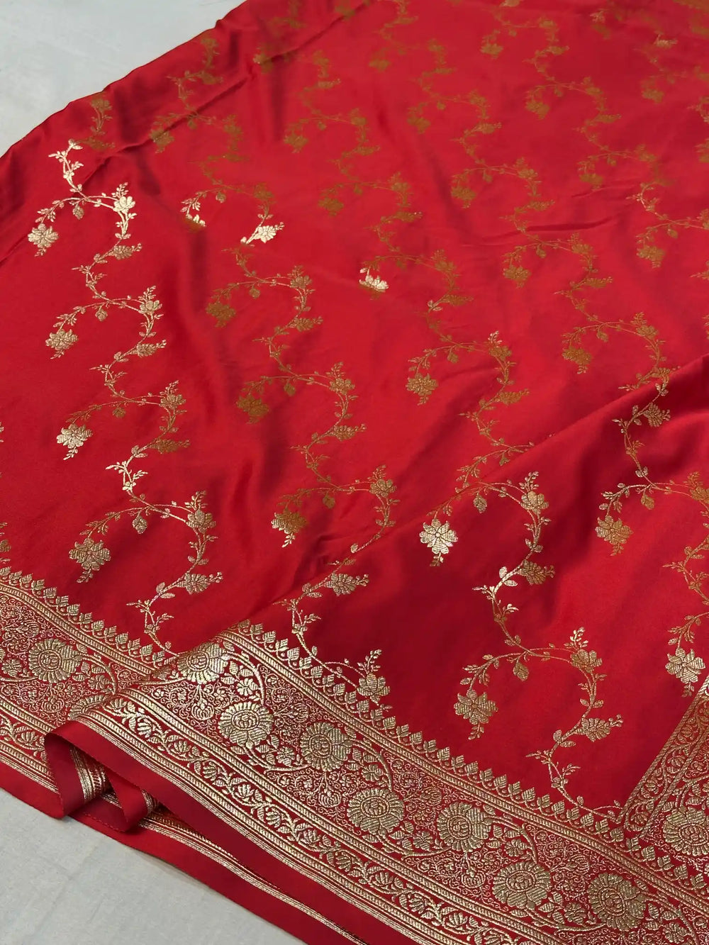 Red Satin Silk Saree with Rich Texture Design and Classical Pallu