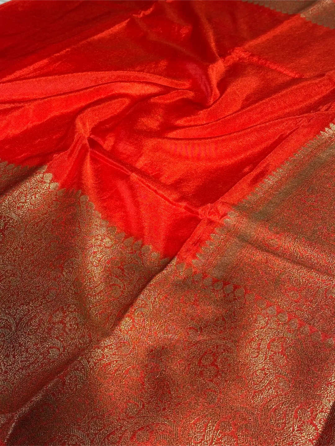 Red Warm Silk Kaat Bandh Weave Banarasi Saree