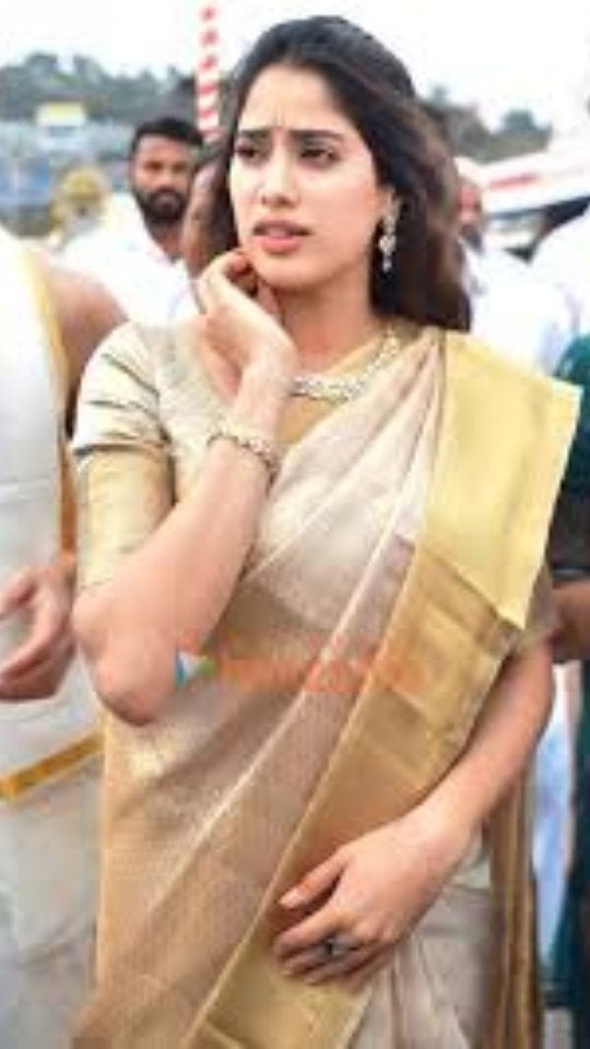 Buy Janhvi Kapoor Inspired Tissue Silk Saree