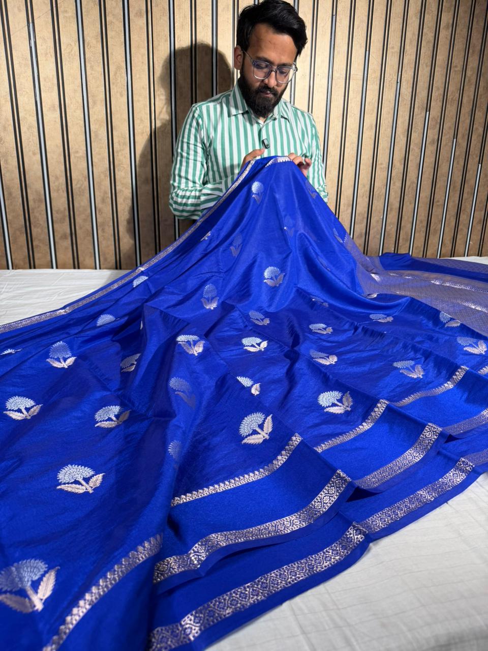 Royal Blue Chinia Silk Heritage Weave Banarasi Saree 