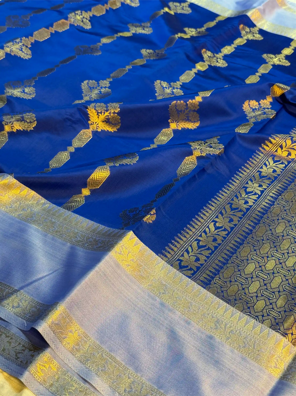 Royal Blue Semi Katan Traditional Banarasi Saree