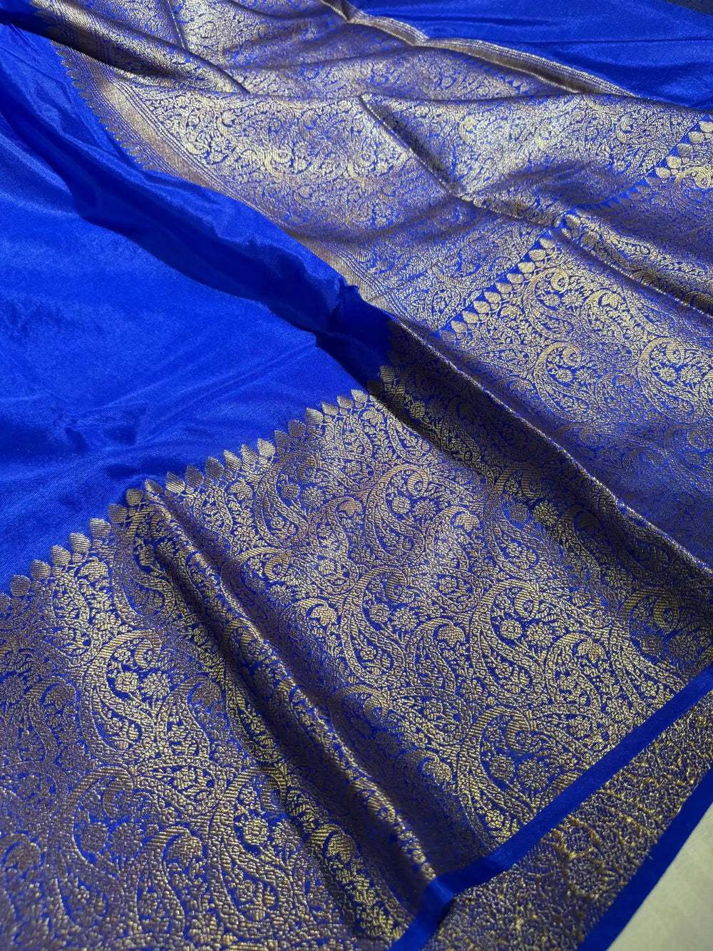 Royal Blue Warm Silk Kaat Bandh Banarasi Saree