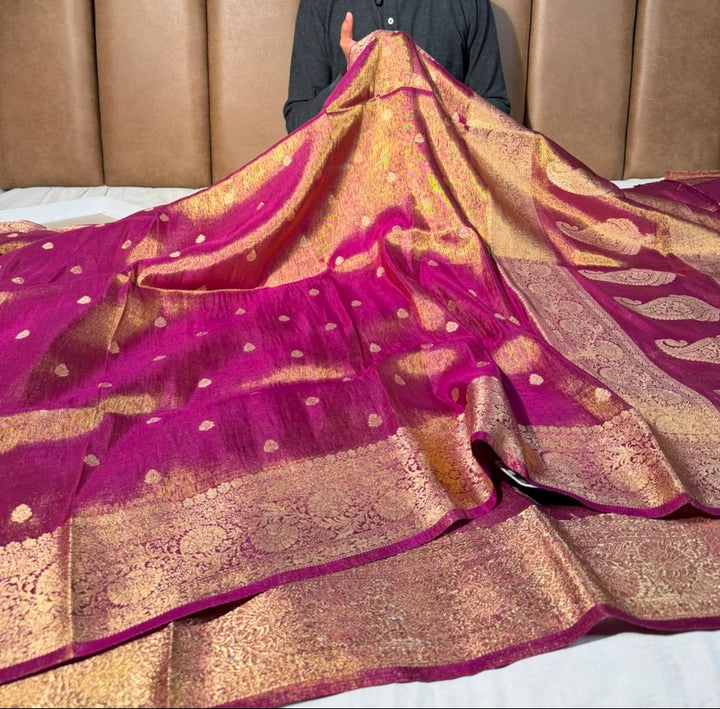 Rusted Shade Breathable Katan Tissue Banarasi Saree