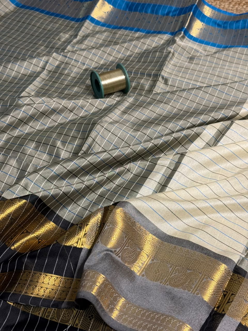 Ganga Jamuna Border Checks Banarasi Saree