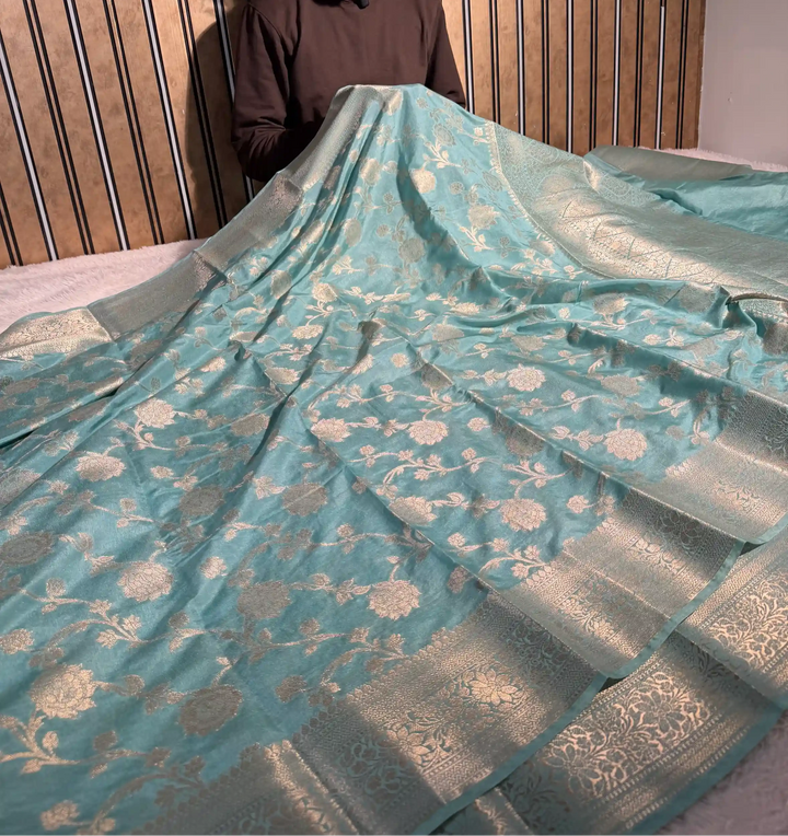 Sea Green Chinia Silk Floral Jaal Weave Banarasi Saree