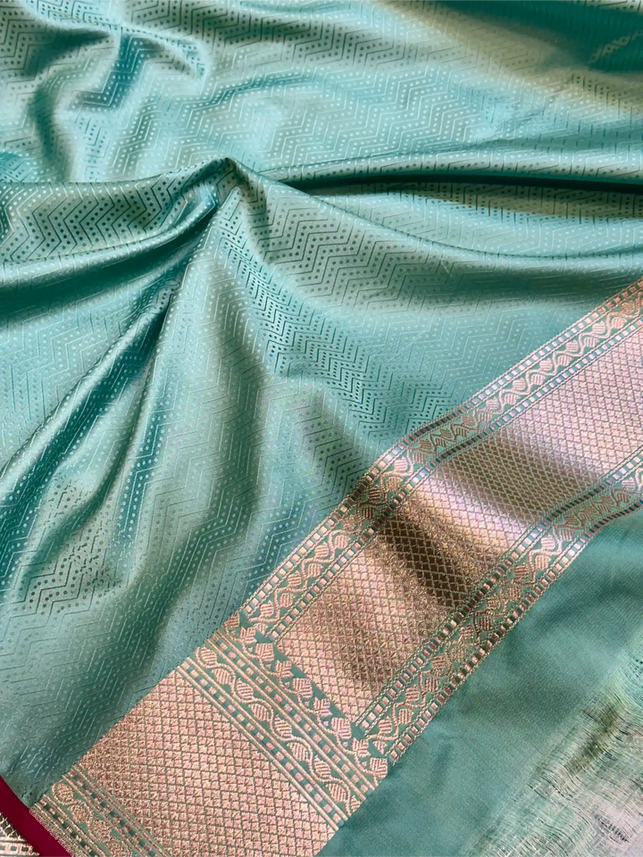 Sea Green Intricate Mashru Katan Silk Tanchoi Banarasi Saree