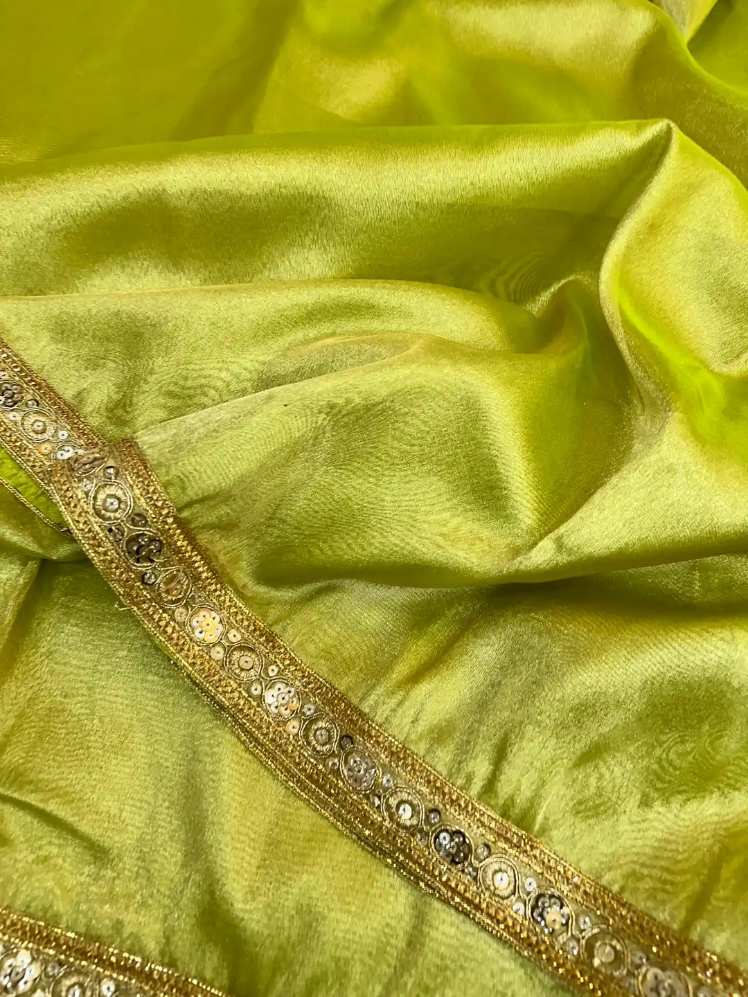 Shivathmika Inspired Green Shade Tissue Silk Saree