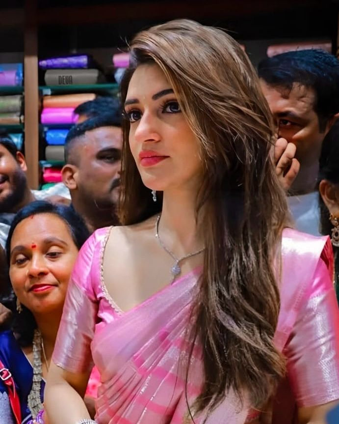 Sreeleela Mam Inspired Katan Tissue Silk Saree with Rich Pallu and Blouse