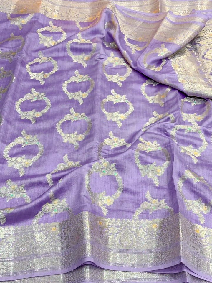 Subtle Lavender Shade Pure Chiniya Silk Banarasi Saree 