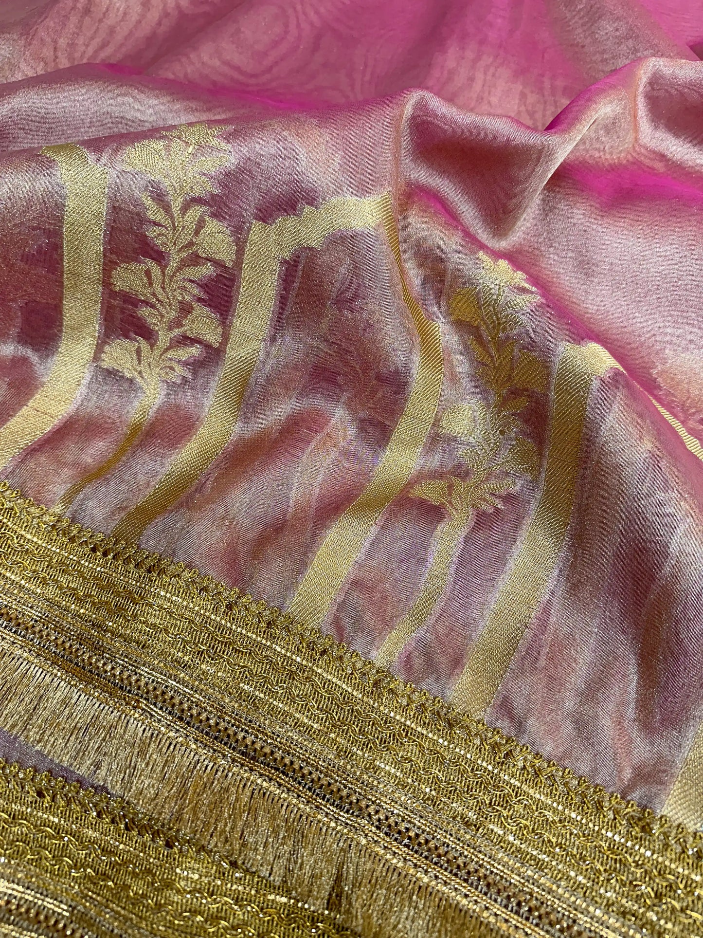 Metallic Pink Tissue Silk Heavy Lace Attached Banarasi Saree