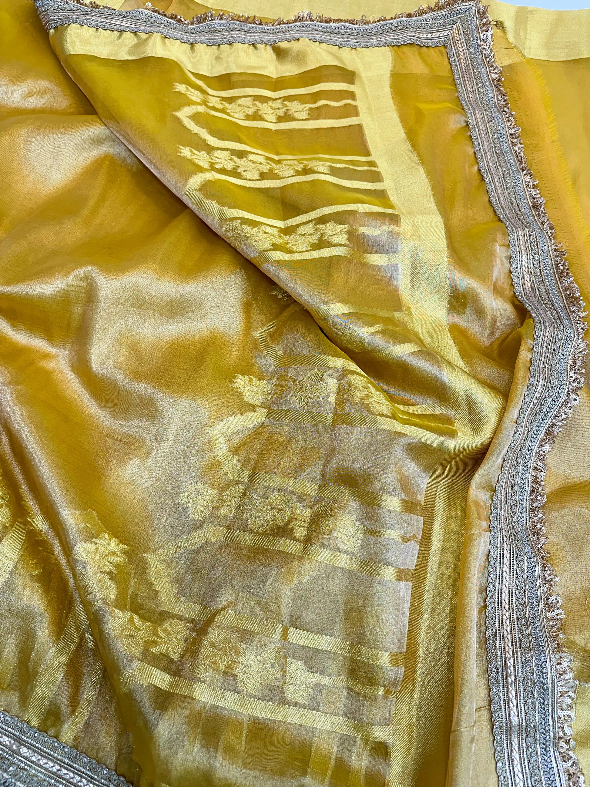 Tissue Silk Heavy Lace Attached Banarasi Saree