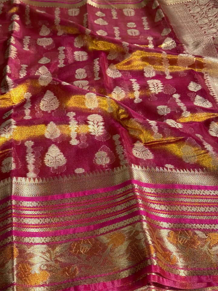 Traditional Jacquard Weave Metallic Rusted Tissue Saree