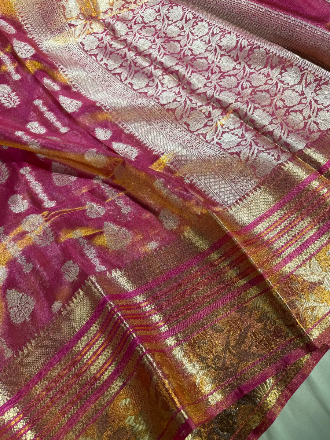 Traditional Jacquard Weave Metallic Rusted Tissue Saree