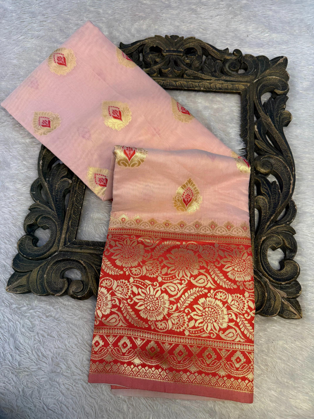 Trending Softsilk Jacquard Unique Banarasi Saree
